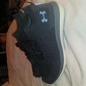 Under Armour Charged Shoes Size 7